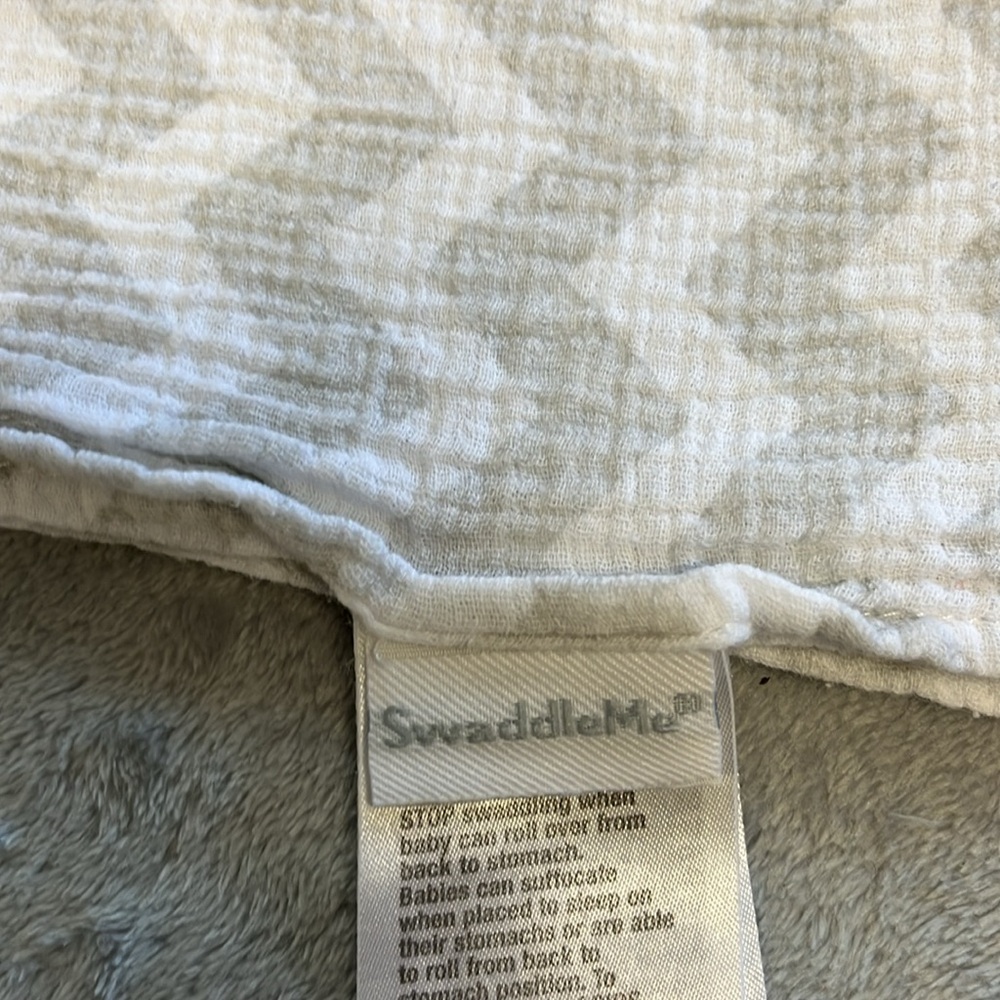 Muslin Swaddle Blankets - Picture 2 of 5